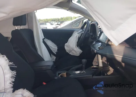 2015 Toyota Rav4 Xle z USA, uszkodzony, nr VIN 2T3RFREV5FW297494